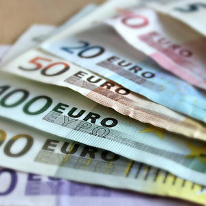 Помощь ипотечникам в размере 2 млрд рублей выделят из резервного фонда правительства Помощь ипотечникам в размере 2 млрд рублей выделят из резервного фонда правительства