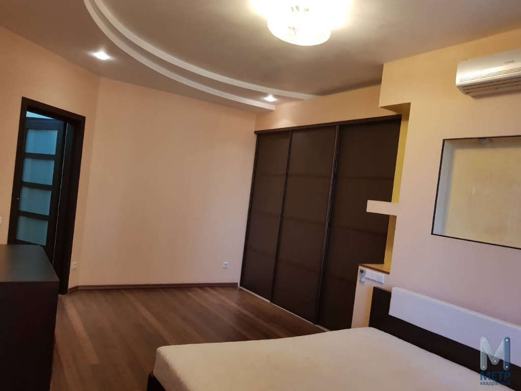 Аренда 3-комнатной квартиры, Санкт-Петербург, Береговая Озерки улица,  18